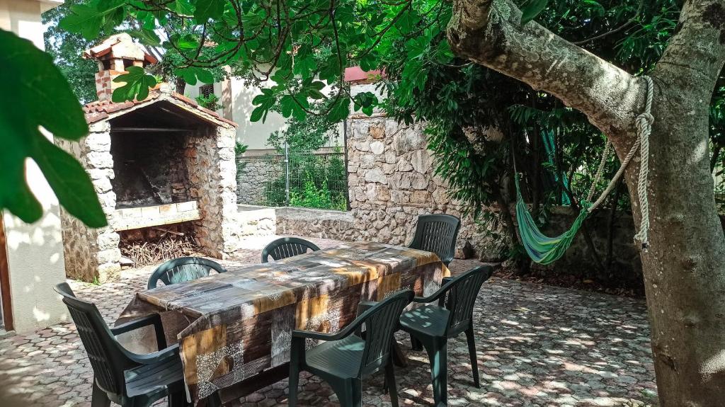 Holiday Home Family - 100m from sea photo 2