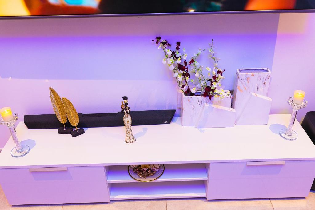 Piano and Gold at The Signature, Tetteh Quarshie photo 3