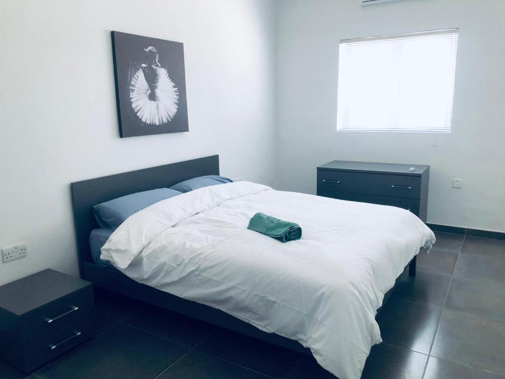 Stylish Retreat in Ta’Xbiex photo 4
