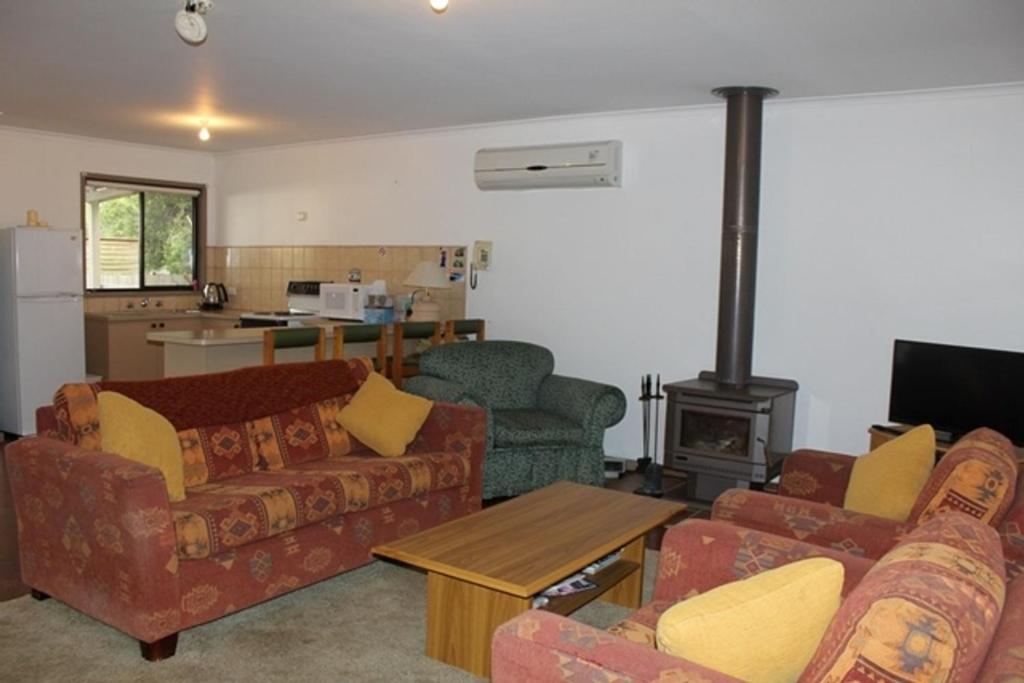 21 Anchorage Road Ventnor photo 1
