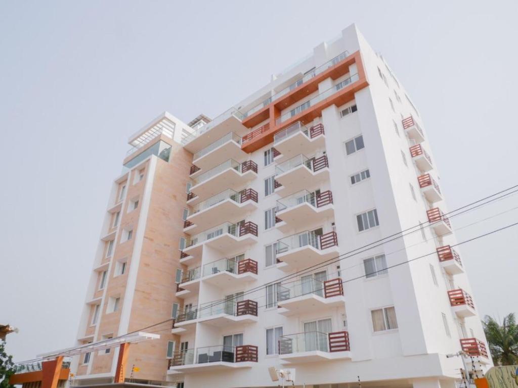Newly decorated 1 Bed Apartment, with balcony - Osu Residential photo 1