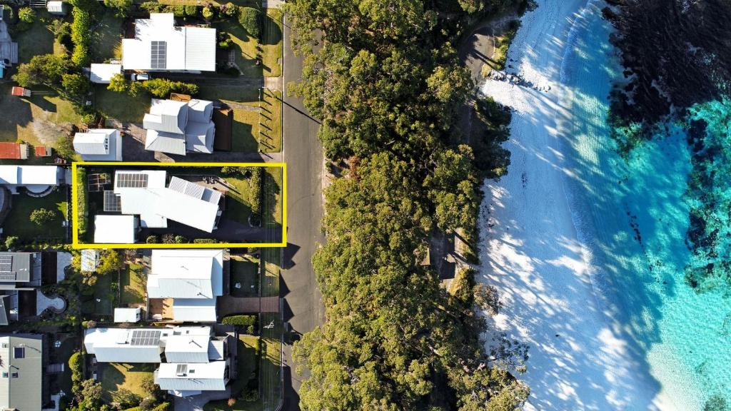 Hyams Drift plus Studio by Latitude South Coast photo 1