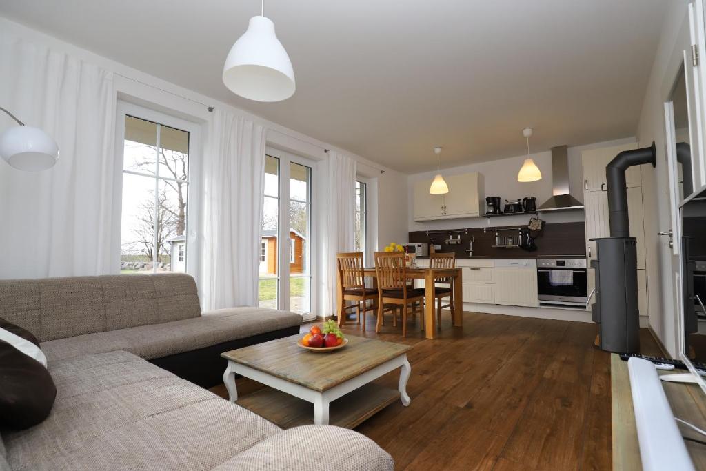 Ferienwohnung1 in der Villa Westwind photo 2