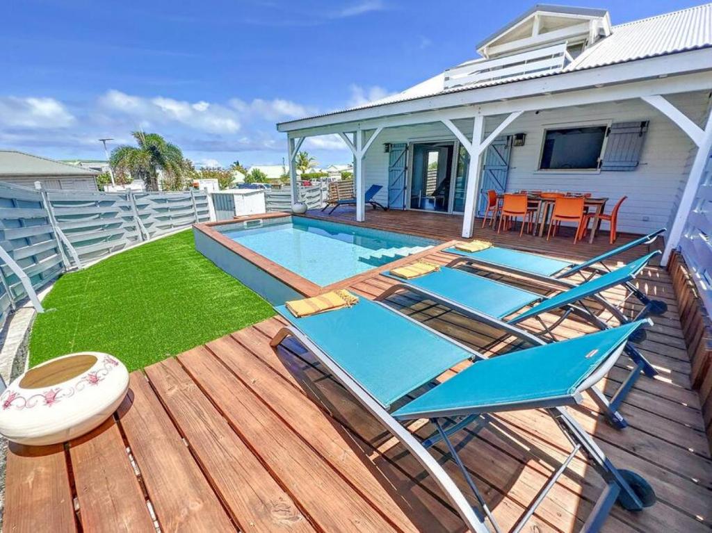 Maison Ti Case, private pool, next to Pinel Island photo 2