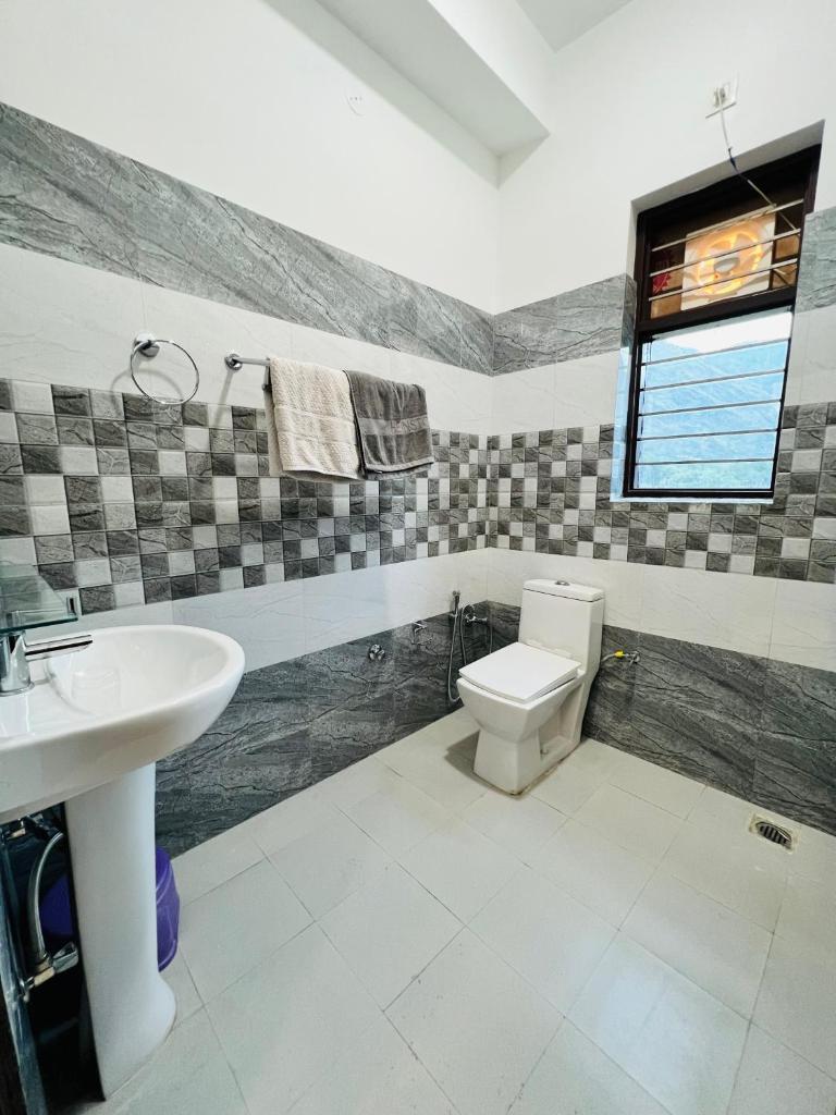 Hotel Anjum Regency photo 4