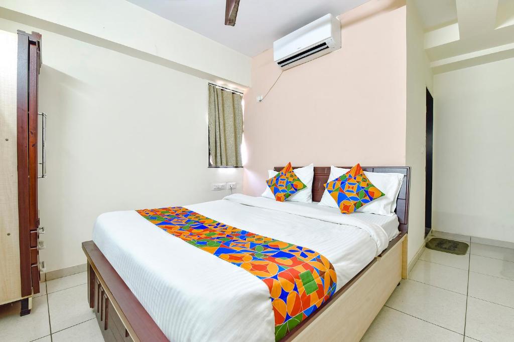 FabHotel Vishwa photo 4