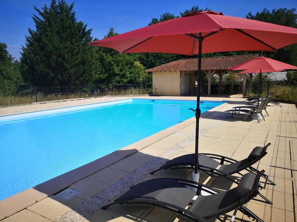Chambre d'hôtes Tournesol, piscine en campagne gersoise photo 1