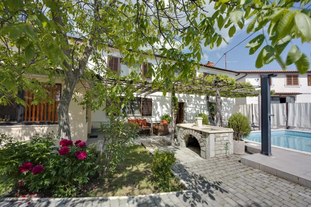 Holiday House Planik photo 2