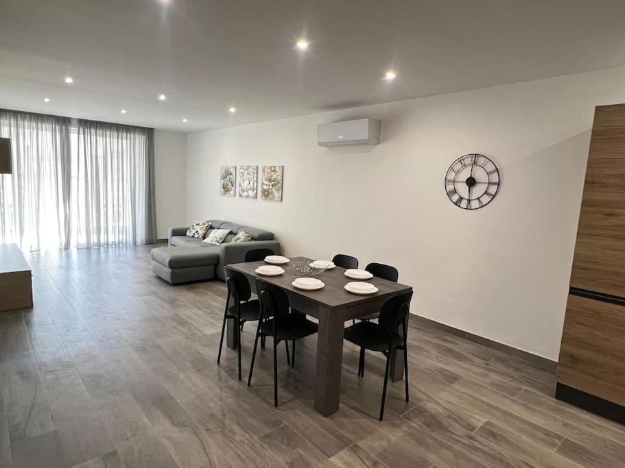 Zejtun 3-Bedroom Modern Apartment