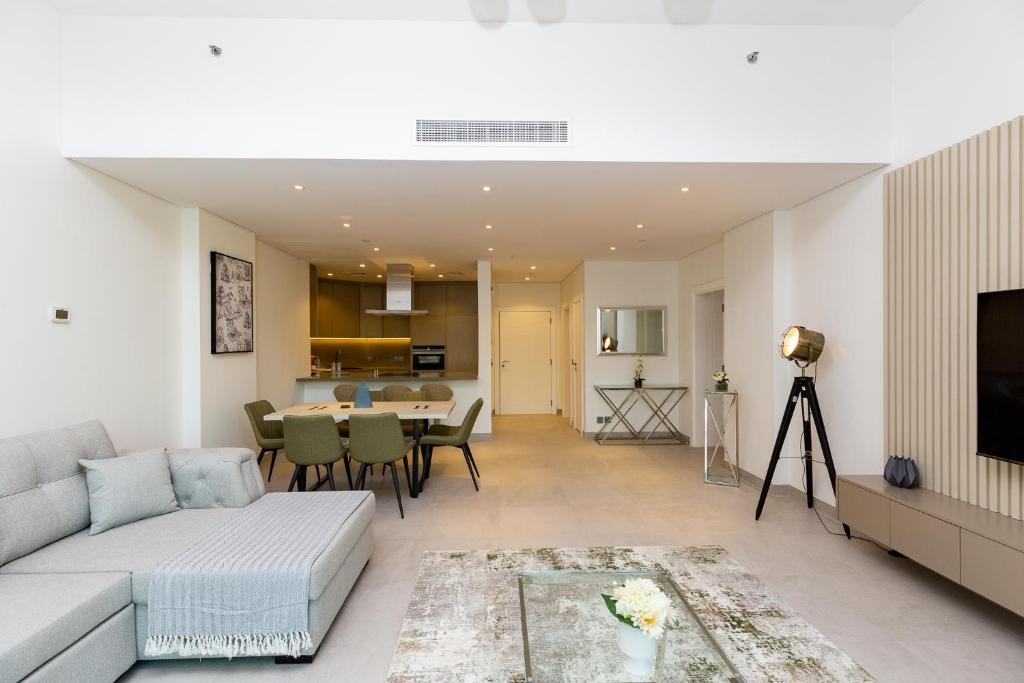 Hot OFFER! Spacious 1BR Palm Jumeirah with Riva Beach Access photo 4