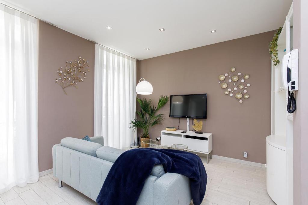 beautiful 3 room-flat near palais photo 1