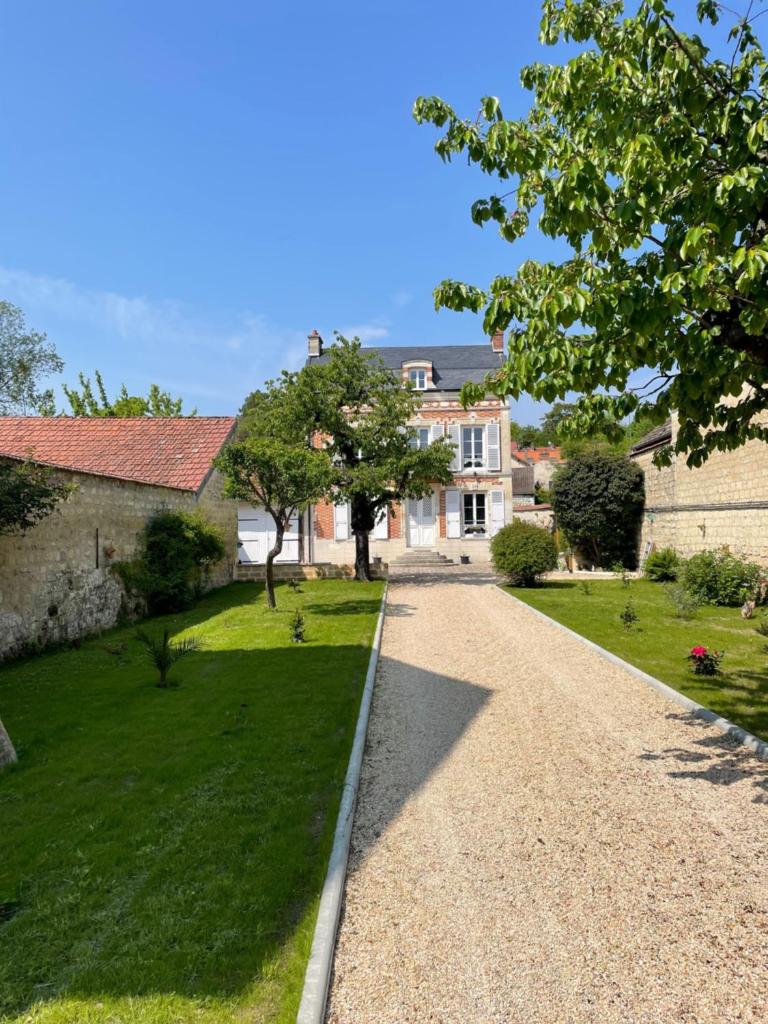 La Maison du Pere Pilon avec petit dejeuner photo 3