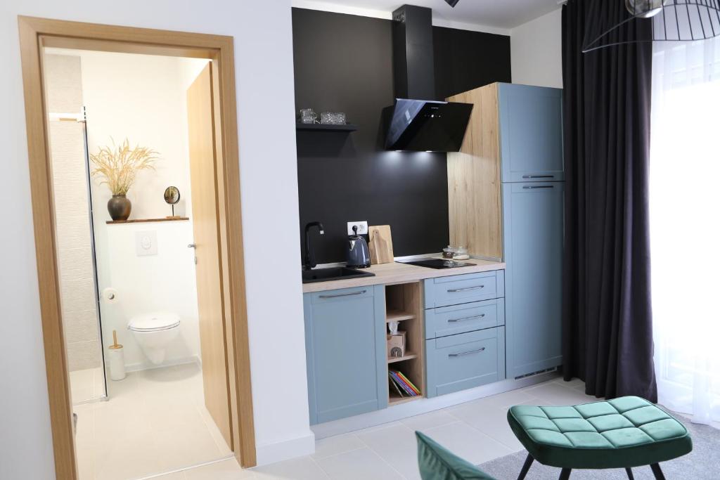 Flora Studio Apartments photo 2