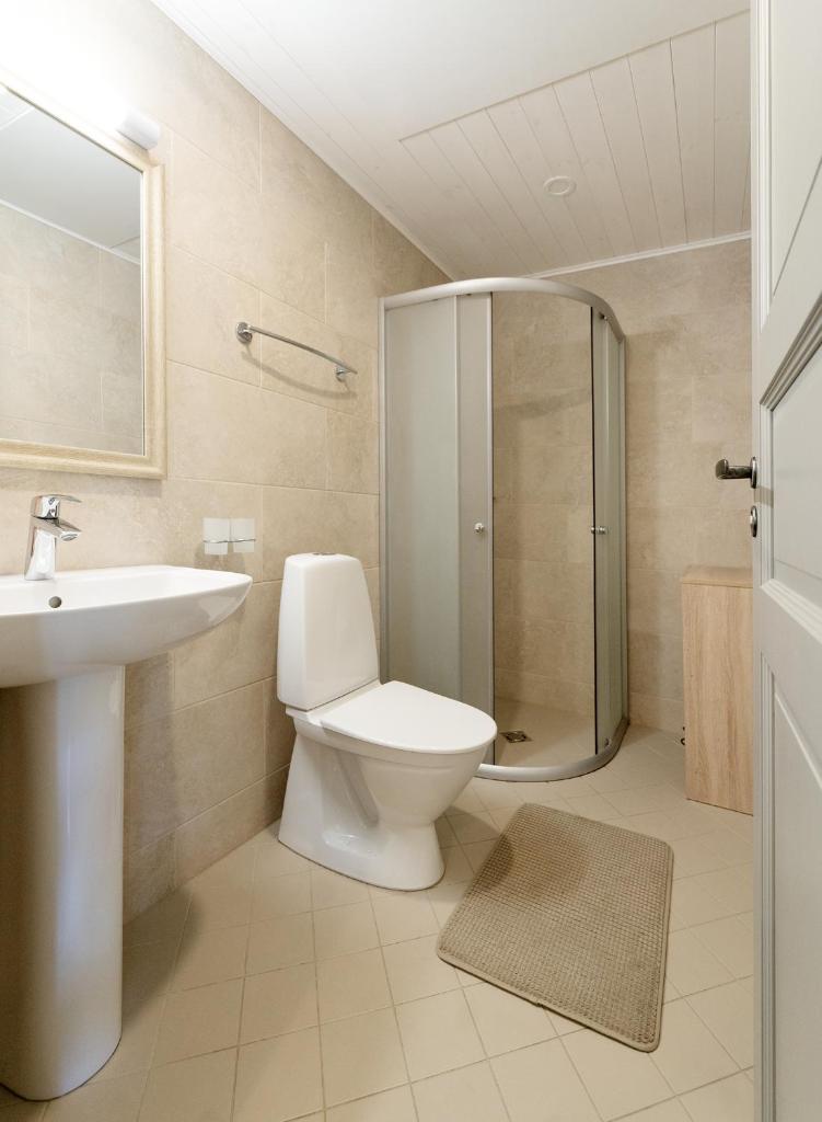 Verona Apartments photo 4