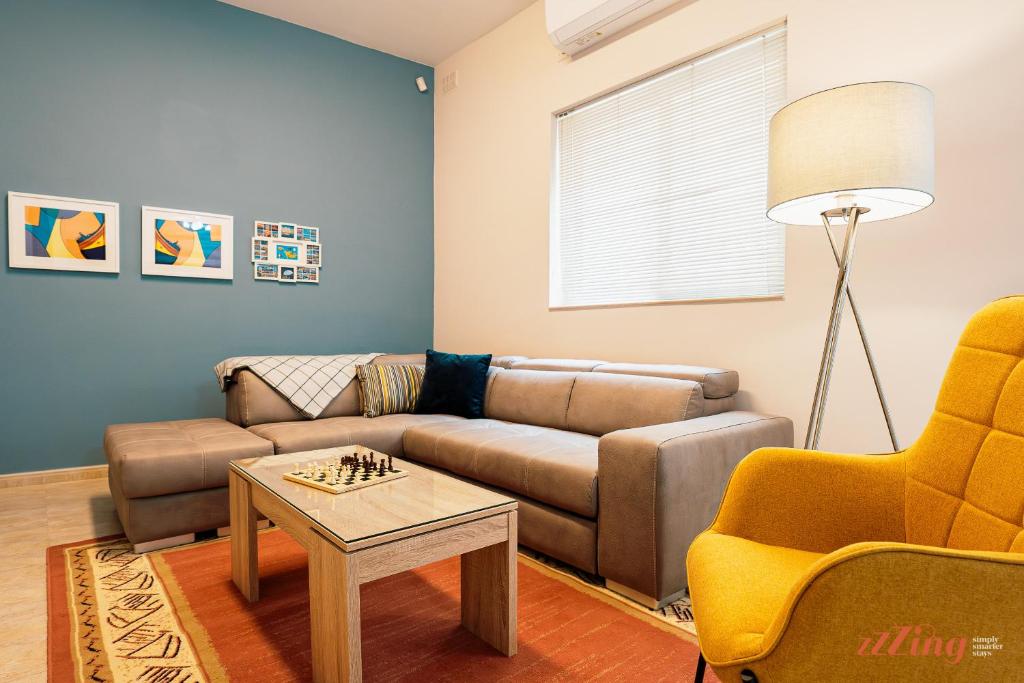 Live like a rockstar in this luxury home photo 3