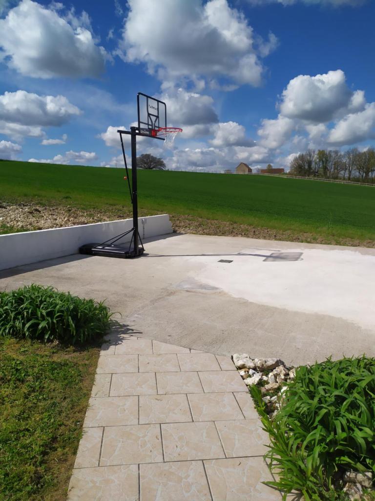Piscine privée avec belle vue, brasero, basket et wifi 10-14prs photo 2