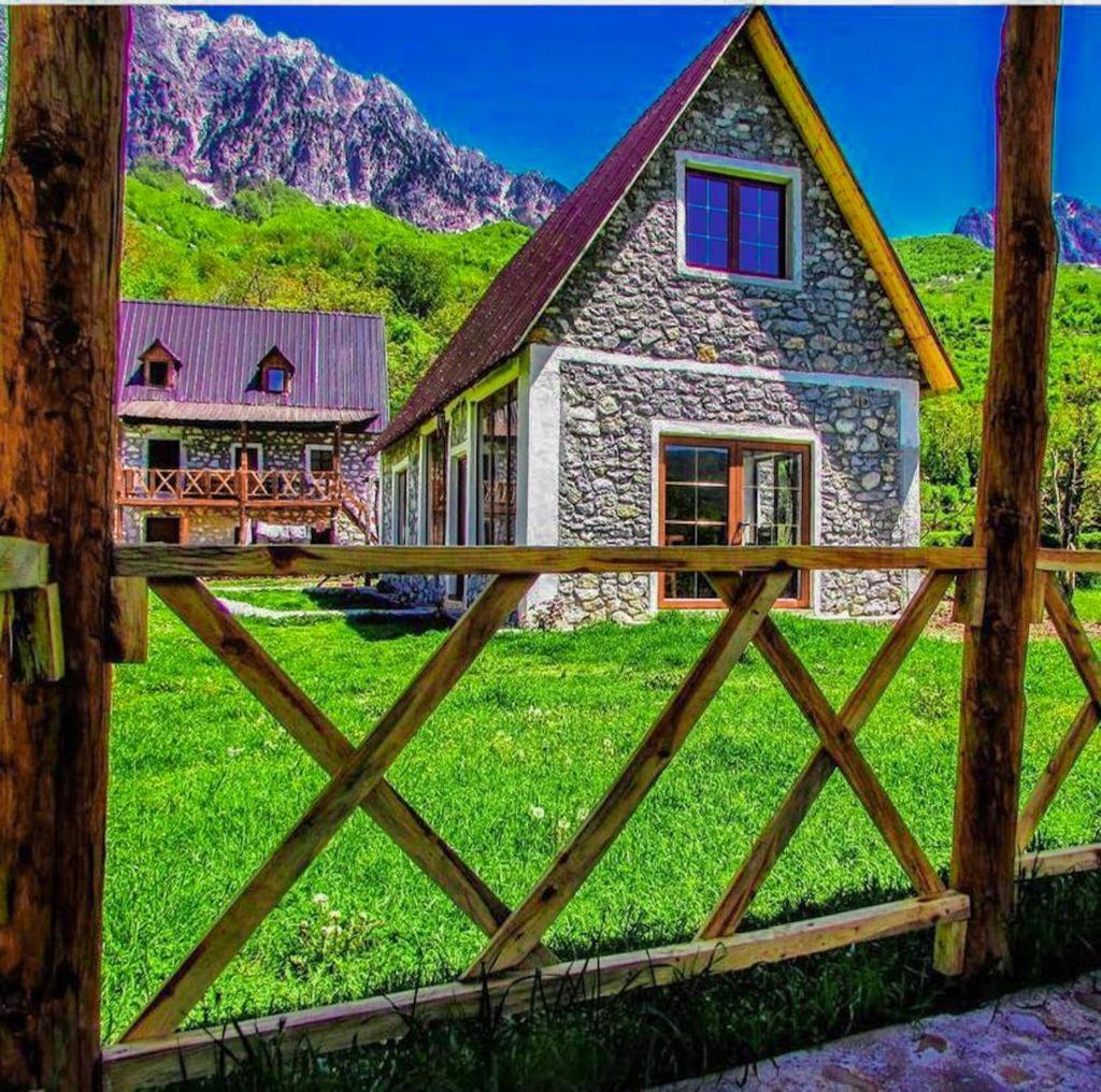 Northern Peaks Guesthouse
