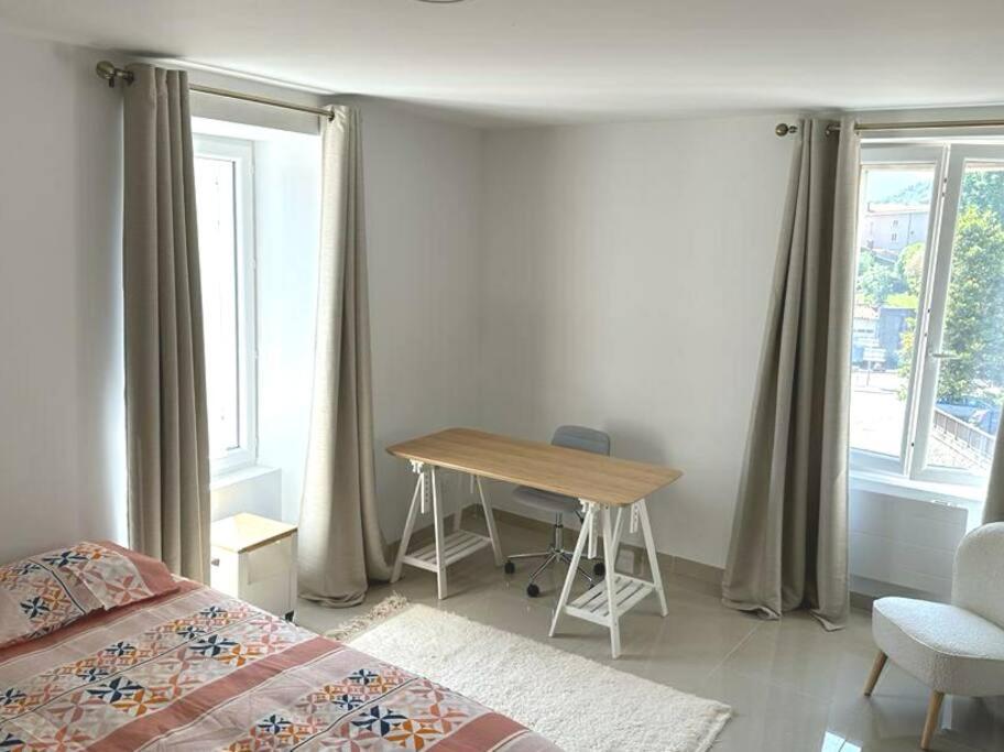 cocoon 52 m2 new, beautiful view castle and mountain photo 2