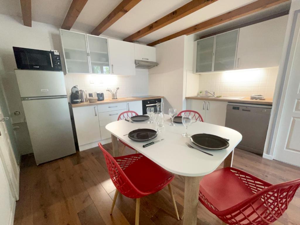 Spacieux duplex central avec terrasse tropézienne photo 3