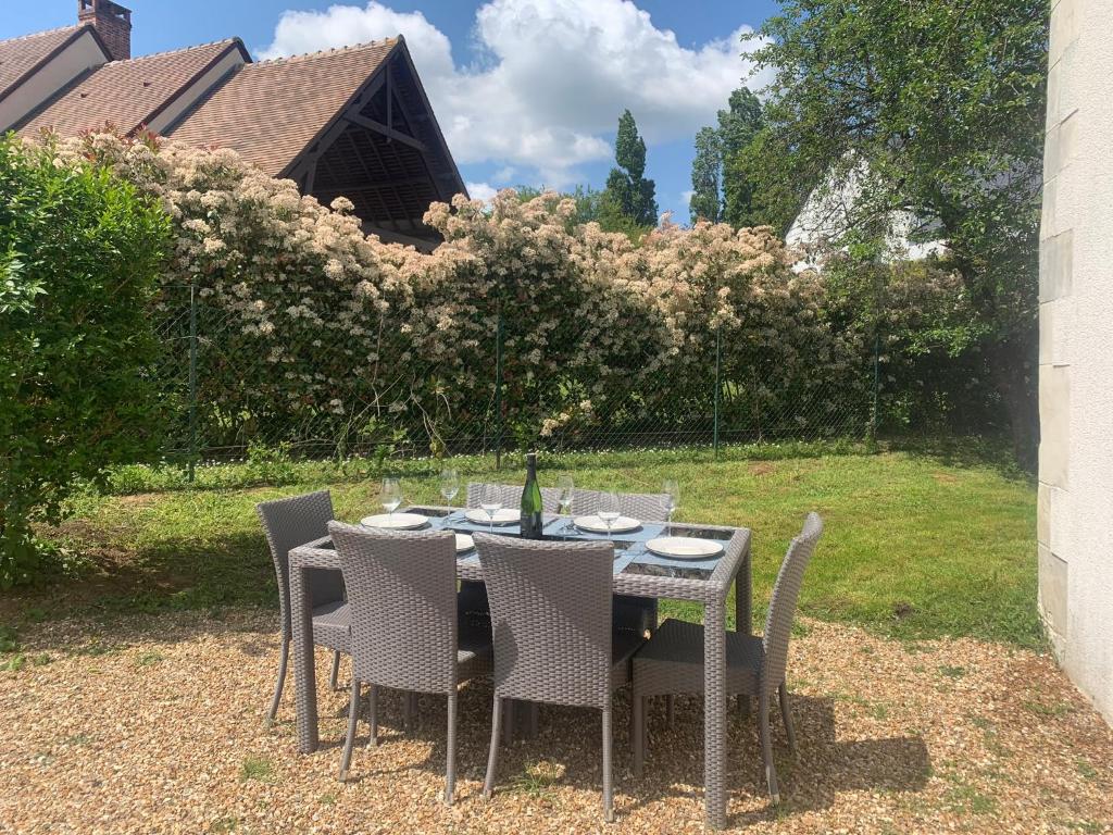 Maison tourangelle au coeur du vignoble Loire Valley photo 1