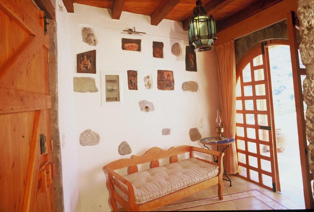 The Traditional Homes of Crete photo 3