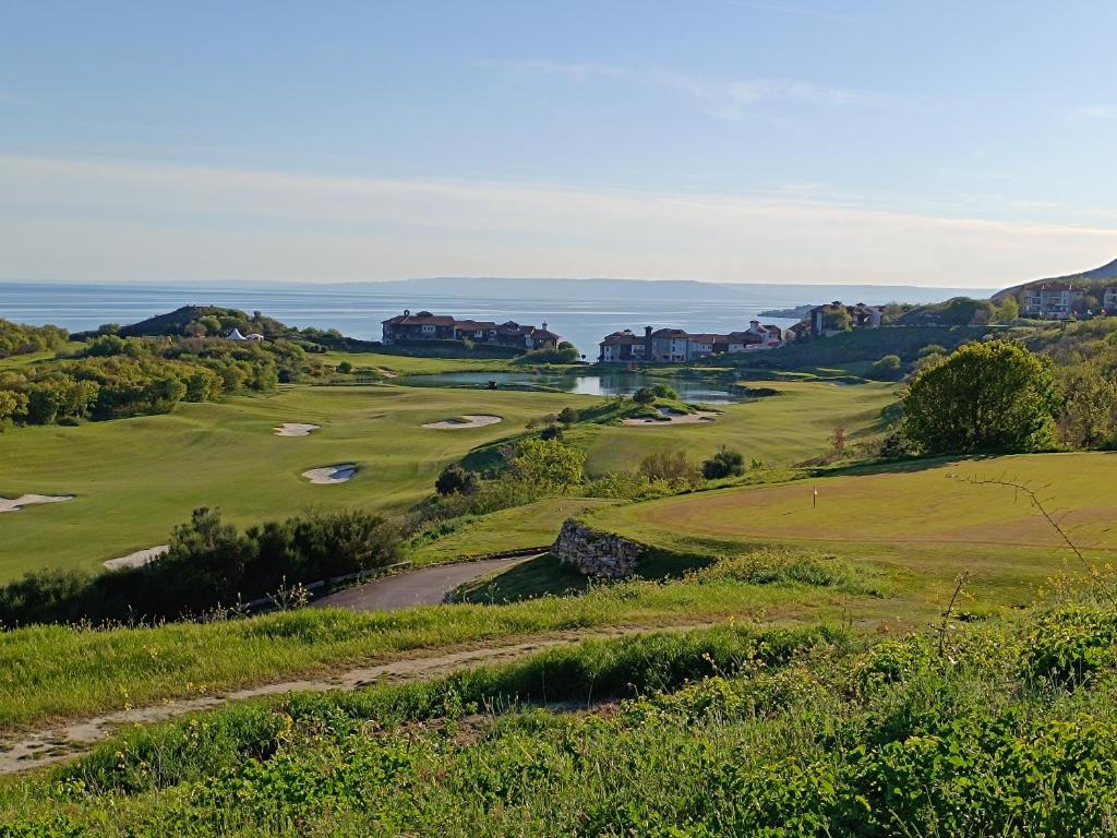 Thracian cliffs Апартамент Голф холидей photo 4
