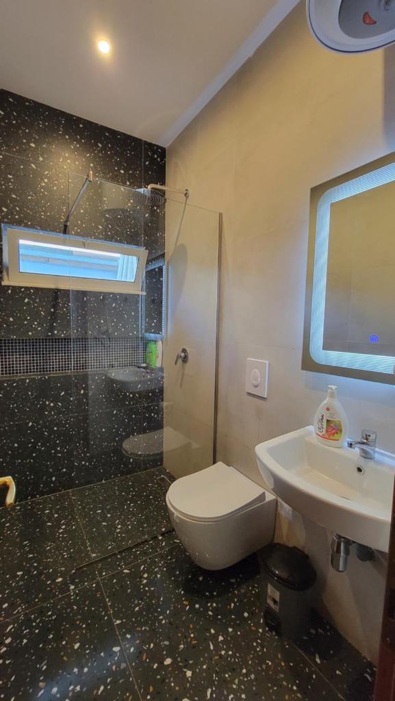Cozy villa, Golem beach. photo 3