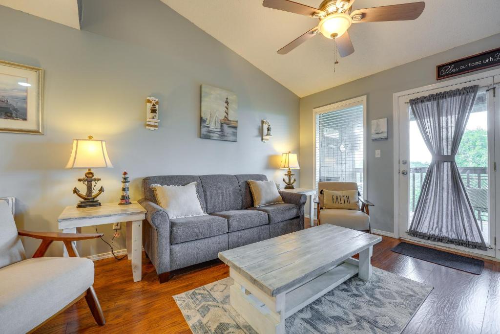 Branson West Condo with Deck, Amenities Access! photo 4