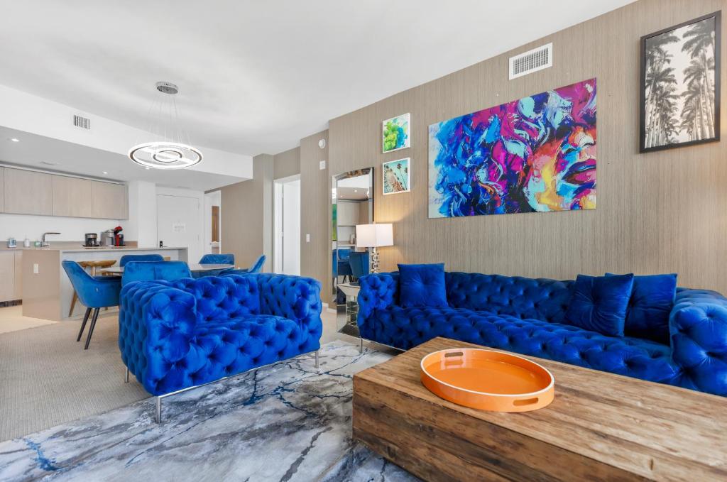 Heaven Resort - 2BDR BEACH HOME WITH OCEAN VIEW HOLLYWOOD! - Tap to explore photos