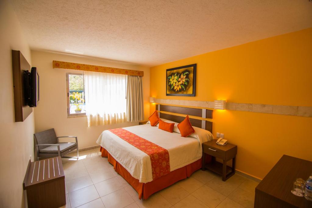 Hotel Tulija Palenque photo 2