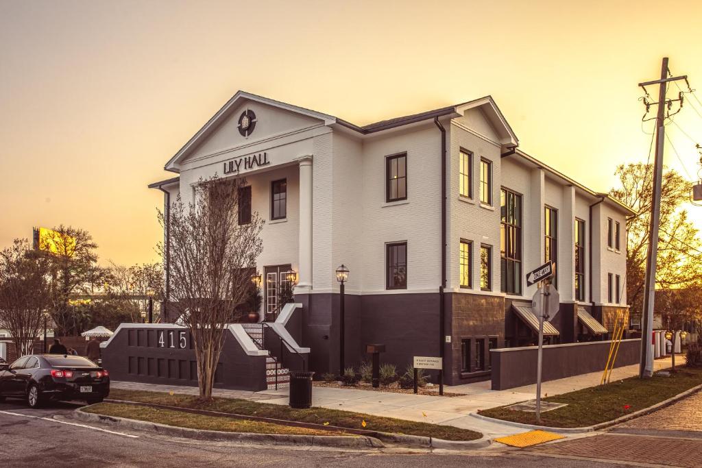 Lily Hall