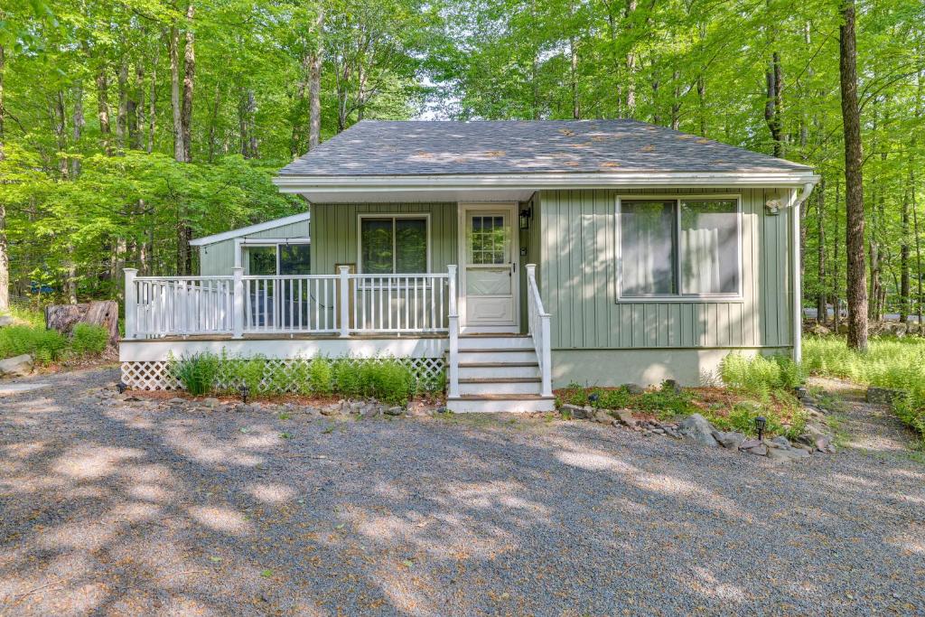 Poconos Getaway with Fire Pit 1 Block to Lake! photo 2