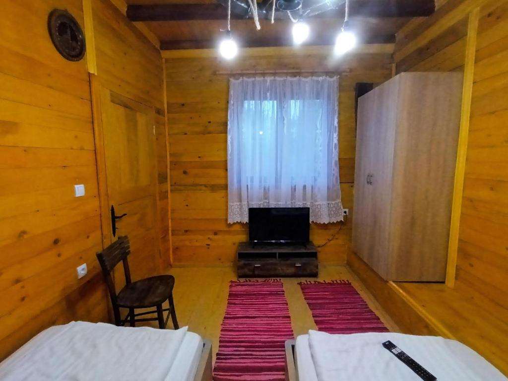 Dvokrevetne Sobe - Snežana photo 2