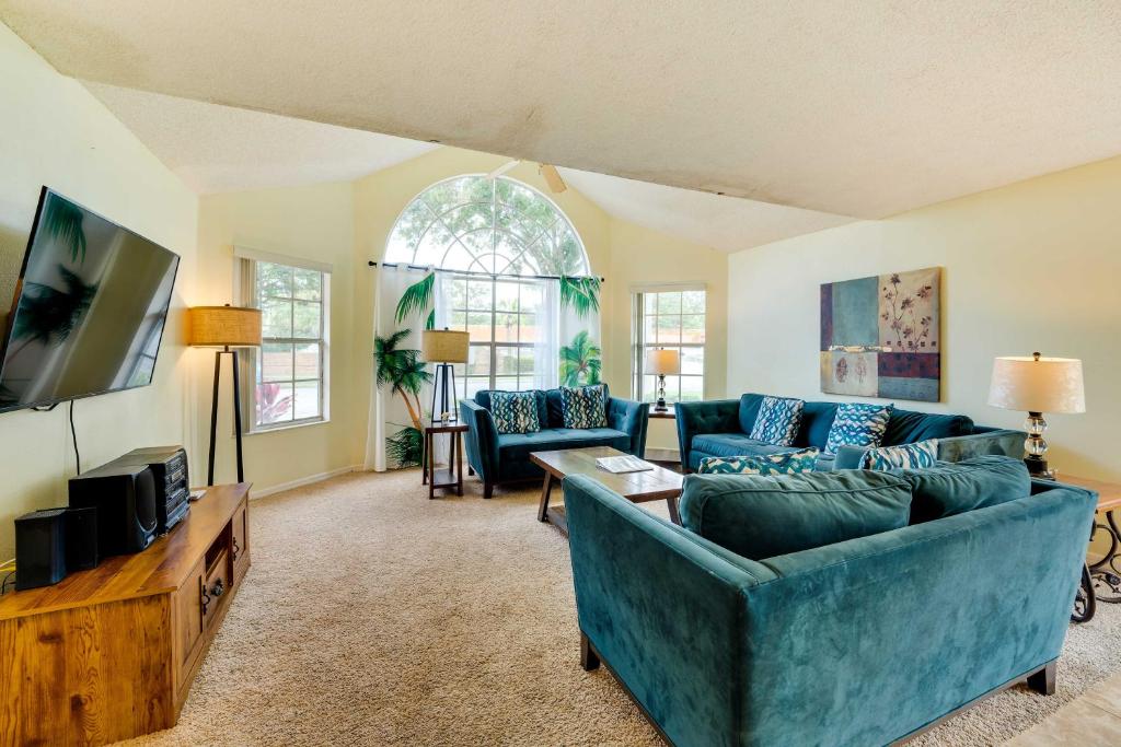 Laguna Bay Condo with Pool 7 Mi to Disney World! photo 1