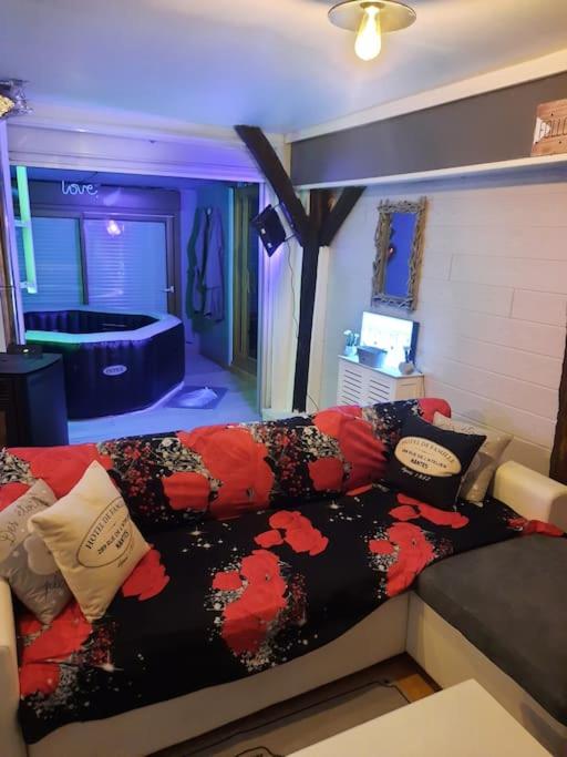 Duplex avec jacuzzi et sauna photo 3