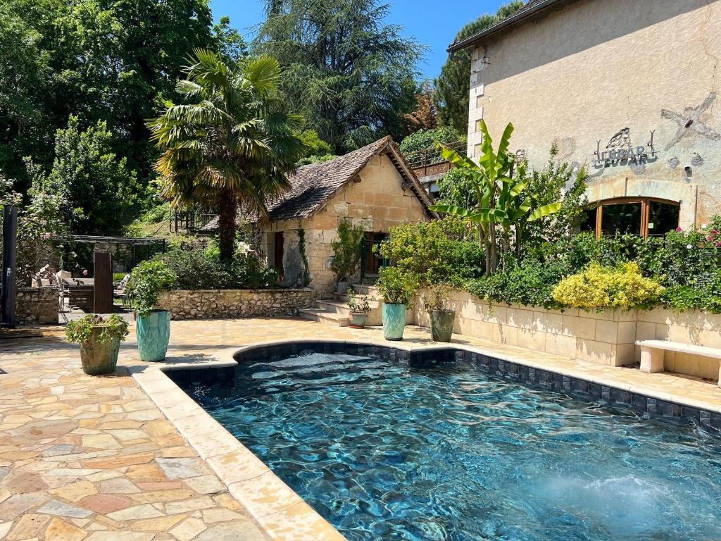 Maison de 4 chambres avec piscine partagee jacuzzi et jardin amenage a Saint Front de Pradoux photo 3