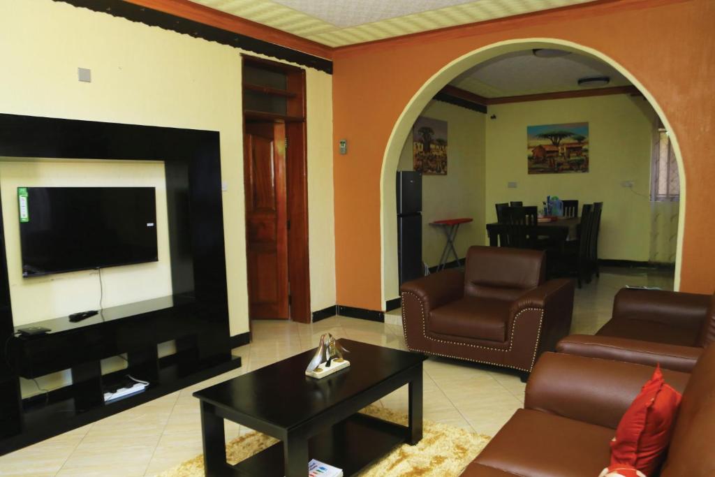 Artistic Oasis 2Bedrm Apartment