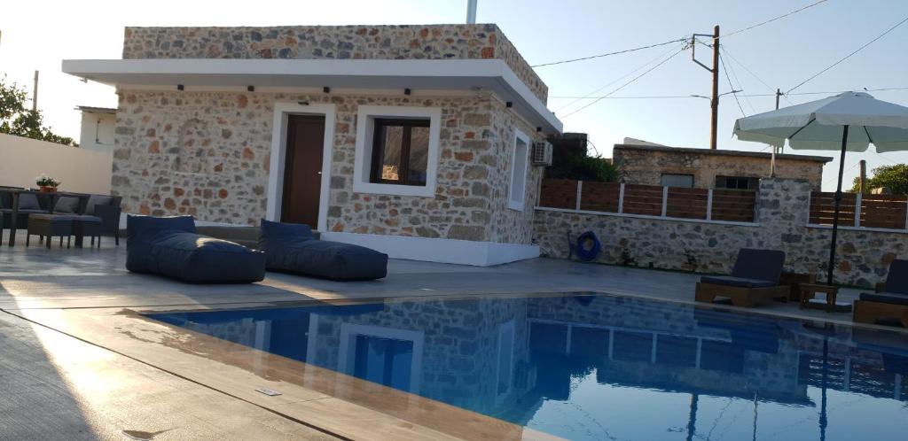 Double Bee Villa with private pool