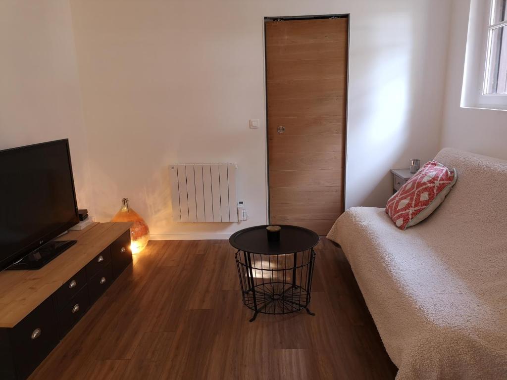 Maison Entière Hameau Monastir del Camp photo 3