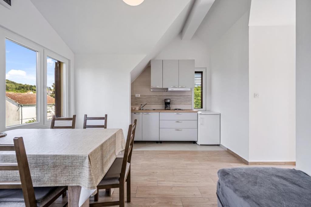 Apartments Zlarin photo 3