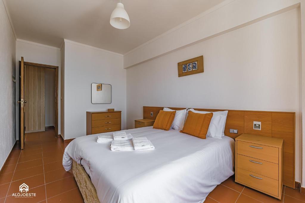 Ondas do Pisão Apartment - 2 bedroom and Sea View photo 3