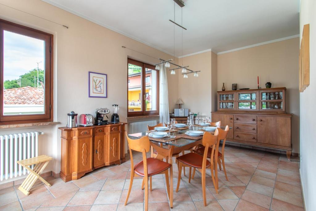 Family Home - Garda 3 bedrooms apartment photo 3