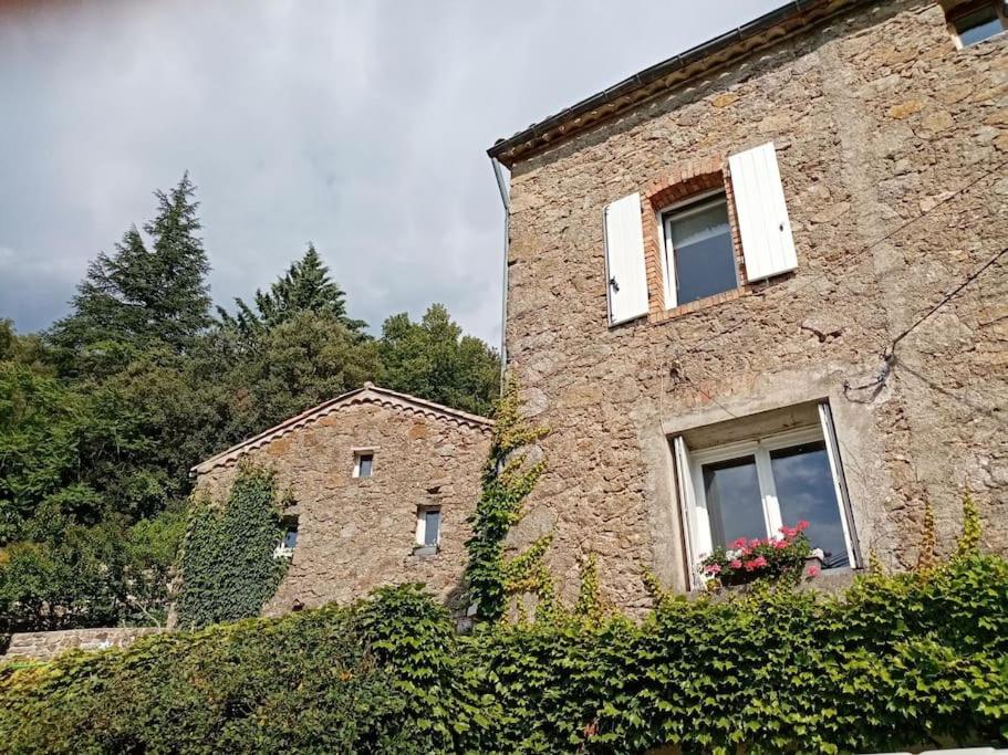 Grande maison cévenole à la décoration soignée
