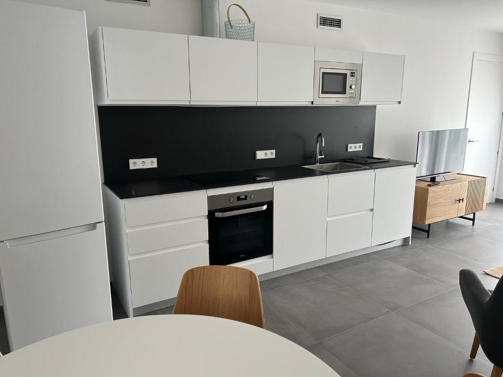 El Centre, 3 habitacions, 2 banys i cuina photo 2