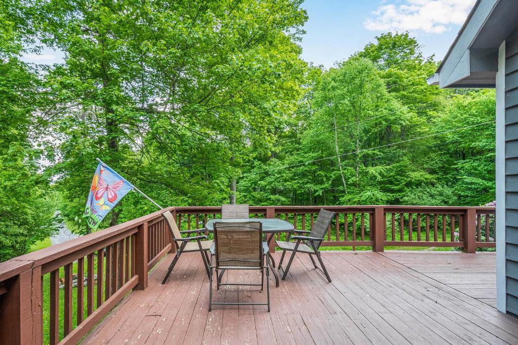 Home Sweet Cabin photo 3