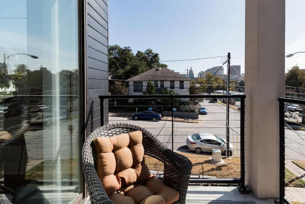 Capitol View Condos by One Fine Bnb - Paramount photo 1