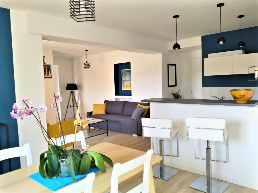 Superbe bas de villa 80 m2 très calme et frais avec vue magnifique 6 couchages photo 2