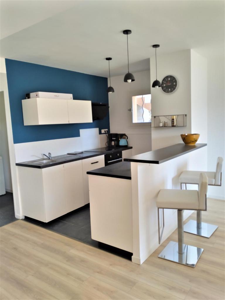 Superbe bas de villa 80 m2 très calme et frais avec vue magnifique 6 couchages photo 4