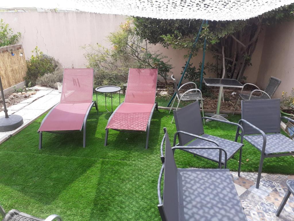 Loft avec clim, parking et jardin proche de la mer photo 3
