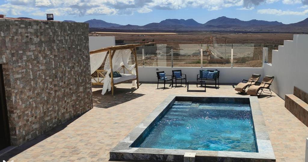 FAMILY HOME WITH POOL, Fuerteventura-Gran Tarajal photo 3